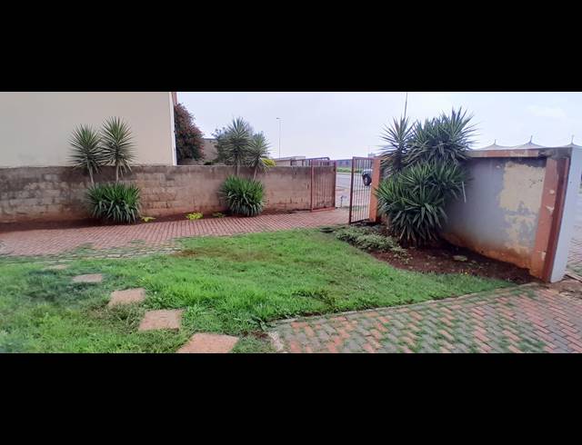 3 BEDROOM HOUSE FOR SALE IN VOSLOORUS